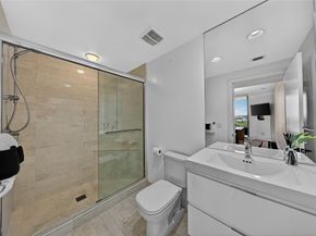 17301 Biscayne Blvd 506, Aventura FL 33160