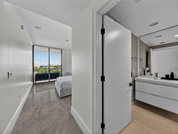 17301 Biscayne Blvd 506, Aventura FL 33160