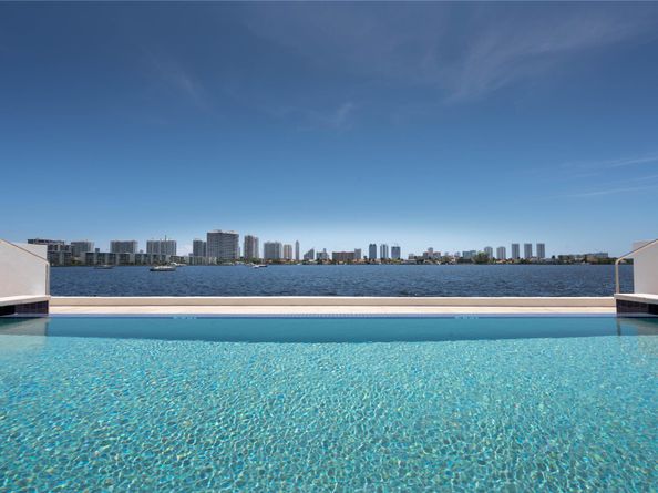 17301 Biscayne Blvd 506, Aventura FL 33160