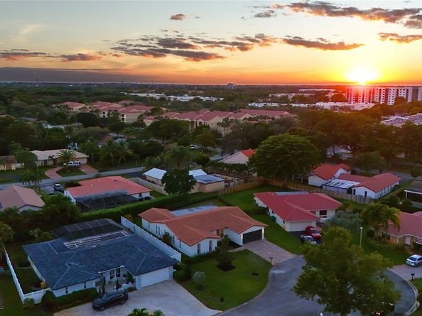 1082 NW 83rd Drive, Coral Springs FL 33071