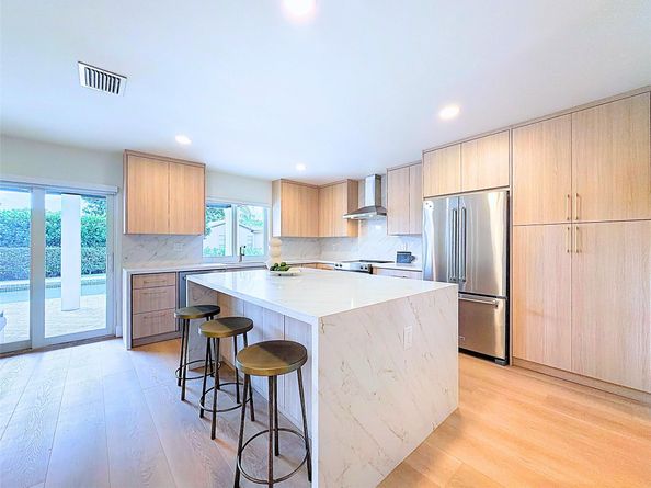 1082 NW 83rd Drive, Coral Springs FL 33071