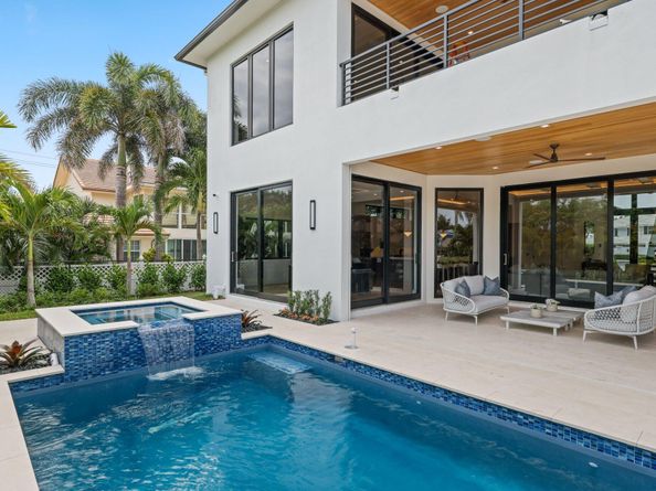 1041 Lewis Cove, Delray Beach FL 33483