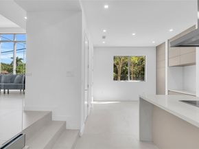 3204 Plaza Street, Miami FL 33133