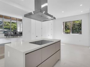 3204 Plaza Street, Miami FL 33133