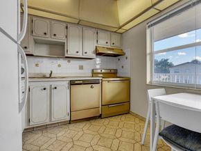 7855 NW 5th Court 203, Margate FL 33063