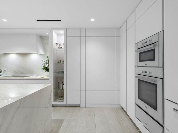 200 SE Mizner Boulevard 307, Boca Raton FL 33432