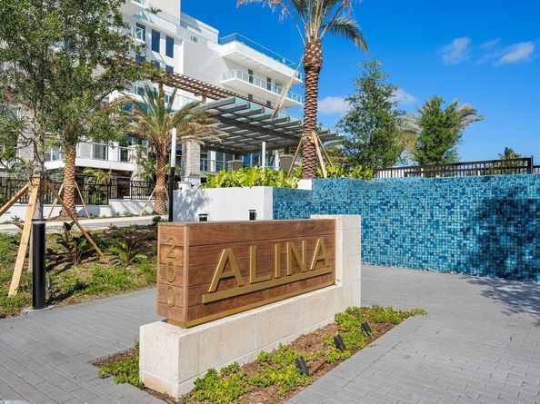 200 SE Mizner Boulevard 307, Boca Raton FL 33432