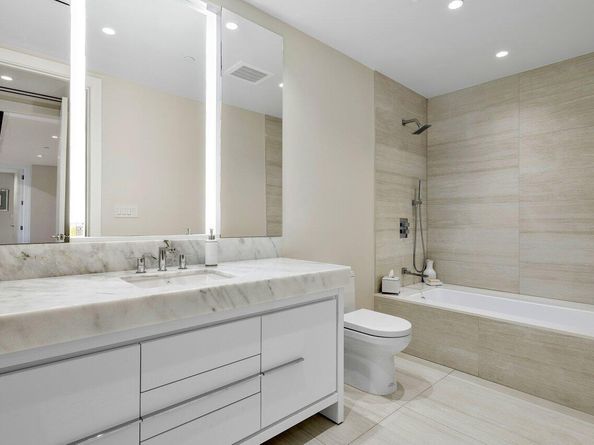 200 SE Mizner Boulevard 307, Boca Raton FL 33432