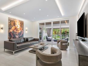 200 SE Mizner Boulevard 307, Boca Raton FL 33432