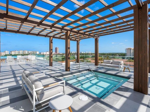 200 SE Mizner Boulevard 307, Boca Raton FL 33432