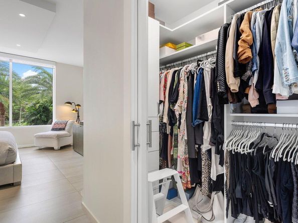 200 SE Mizner Boulevard 307, Boca Raton FL 33432