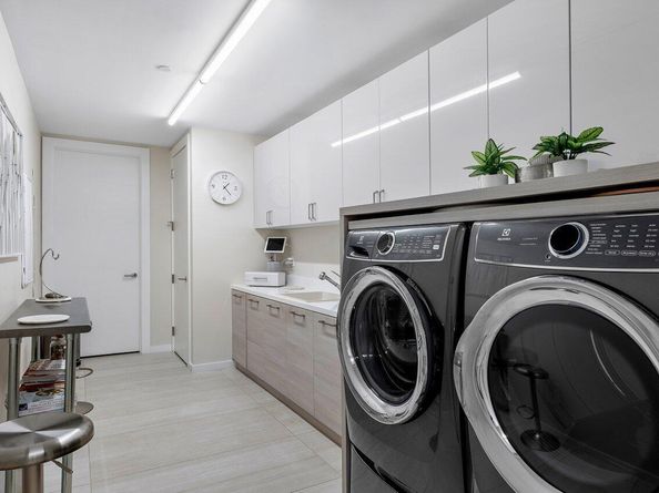 200 SE Mizner Boulevard 307, Boca Raton FL 33432