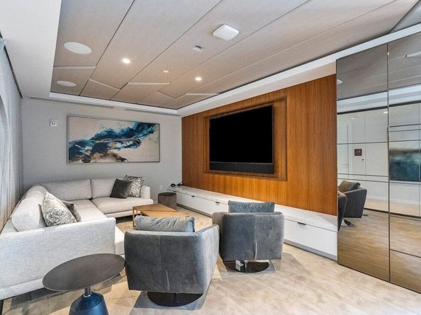 200 SE Mizner Boulevard 307, Boca Raton FL 33432