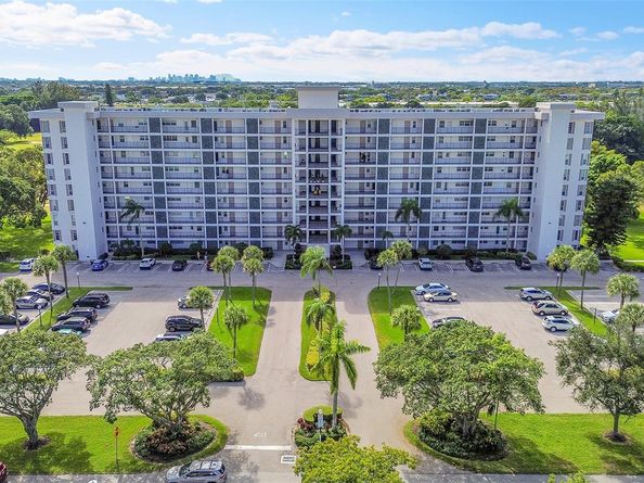 3100 N Palm Aire Dr 606, Pompano Beach FL 33069