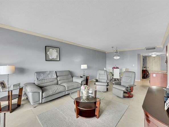 3100 N Palm Aire Dr 606, Pompano Beach FL 33069