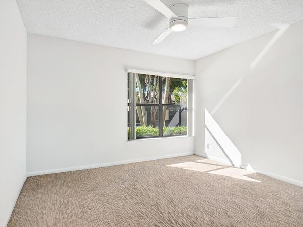 5021 Oak Hill Lane 115, Delray Beach FL 33484