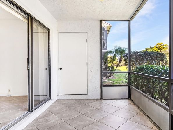 5021 Oak Hill Lane 115, Delray Beach FL 33484