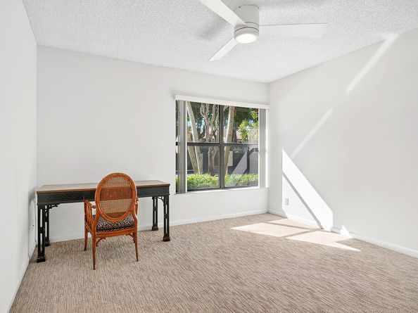 5021 Oak Hill Lane 115, Delray Beach FL 33484