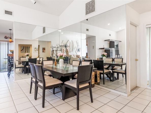 Undisclosed Address #FX-10536859, Plantation FL 33322