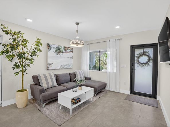 254 NE 20th Street, Delray Beach FL 33444