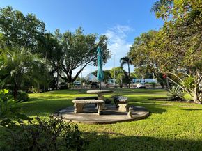 2601 NE 14th Street Cswy 222, Pompano Beach FL 33062