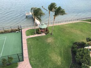 5200 N Flagler Drive SE 702, West Palm Beach FL 33407