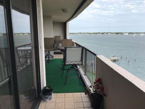 5200 N Flagler Drive SE 702, West Palm Beach FL 33407