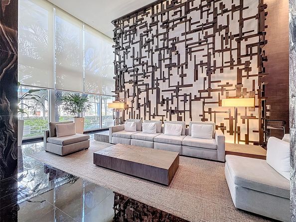 1800 S Ocean Dr 2709, Hallandale Beach FL 33009