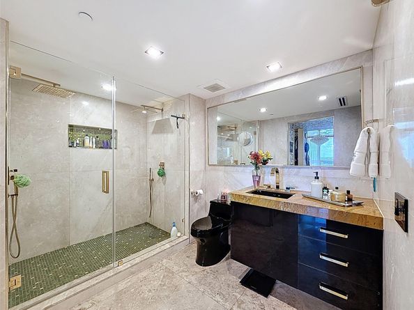 1800 S Ocean Dr 2709, Hallandale Beach FL 33009