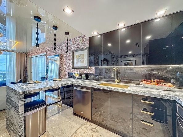 1800 S Ocean Dr 2709, Hallandale Beach FL 33009