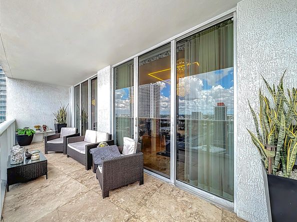 1800 S Ocean Dr 2709, Hallandale Beach FL 33009