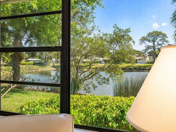 80 Cambridge Lane, Boynton Beach FL 33436