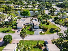 80 Cambridge Lane, Boynton Beach FL 33436