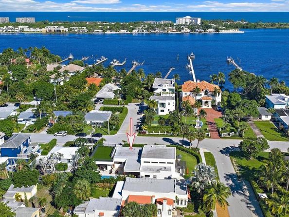 1801 N Lakeside Drive, Lake Worth Beach FL 33460