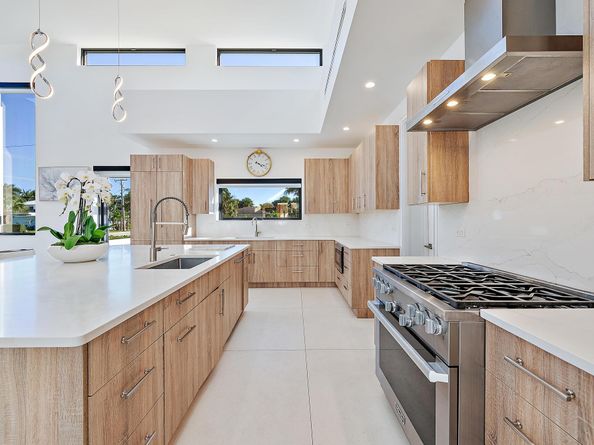 1801 N Lakeside Drive, Lake Worth Beach FL 33460