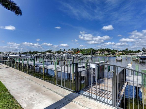 833 Bay Colony Drive S, Juno Beach FL 33408