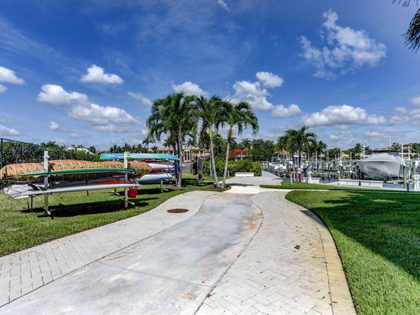 833 Bay Colony Drive S, Juno Beach FL 33408