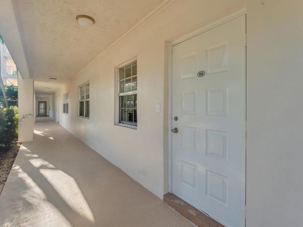 3510 Oaks Way 103, Pompano Beach FL 33069