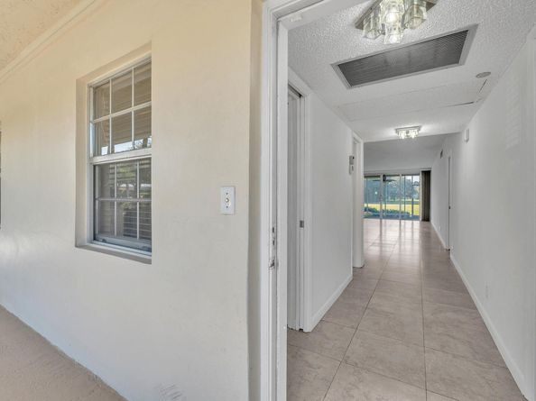 3510 Oaks Way 103, Pompano Beach FL 33069