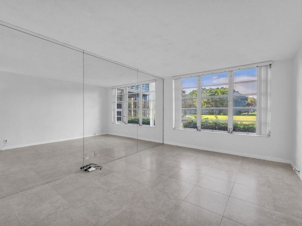3510 Oaks Way 103, Pompano Beach FL 33069