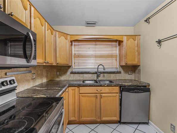 2520 Van Buren St 4, Hollywood FL 33020