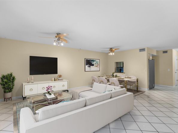 2520 Van Buren St 4, Hollywood FL 33020