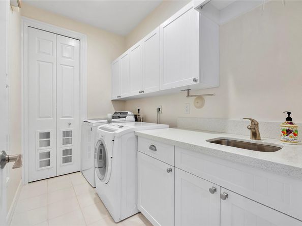 6745 NW 65th Ter, Parkland FL 33067