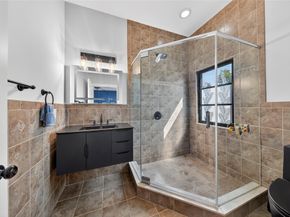 2211 NE 43 Street, Lighthouse Point FL 33064