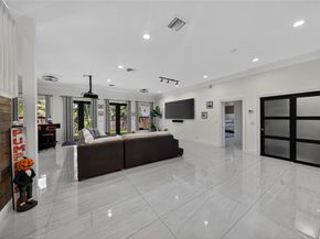 2211 NE 43 Street, Lighthouse Point FL 33064