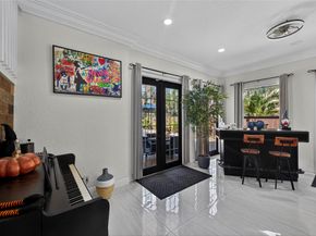 2211 NE 43 Street, Lighthouse Point FL 33064