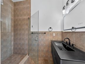 2211 NE 43 Street, Lighthouse Point FL 33064