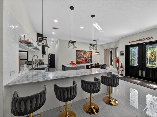 2211 NE 43 Street, Lighthouse Point FL 33064