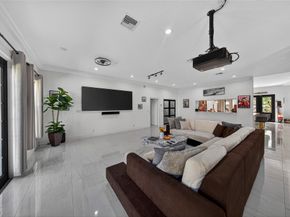 2211 NE 43 Street, Lighthouse Point FL 33064