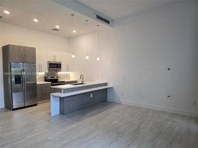 4500 NW 8th Place, Plantation FL 33317